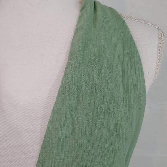 CUPSHE GREEN PLUNGE NECK DRESS NEW WITH TAG - Picture 9 of 14
